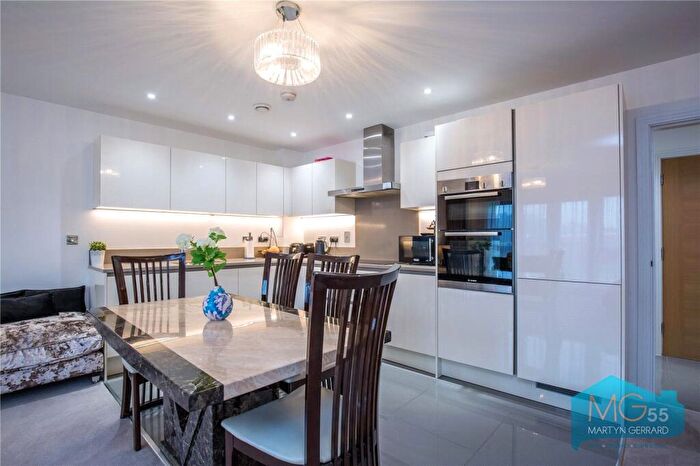 2 Bedroom Apartment To Rent In Arrandene House, Royal Engineers Way, Mill Hill, London, NW7