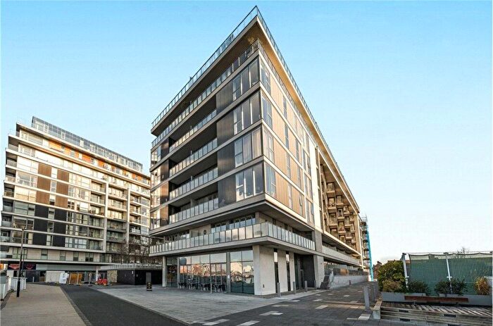 1 Bedroom Flat To Rent In River Gardens Walk, London, SE10