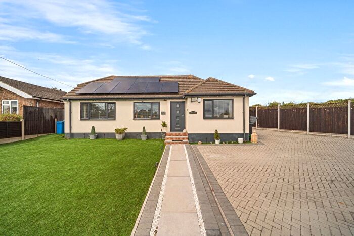 4 Bedroom Detached Bungalow For Sale In Green Farm Lane, Shorne, Gravesend, Kent, DA12