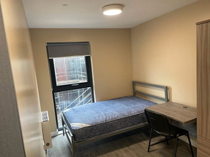 6 Bedroom Flat To Rent In Hepburn Road, Bristol, BS2