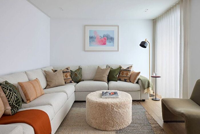 1 Bedroom Mews To Rent In Oldbury Place, Marylebone, London, W1U