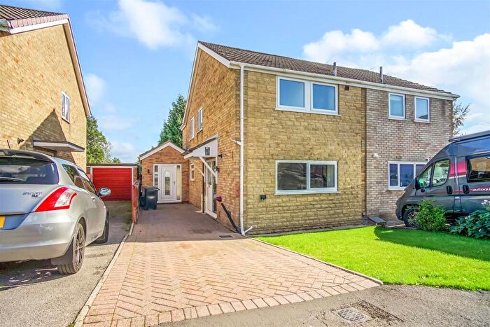 5 Bedroom Semi-Detached House For Sale In Pilmoor Close, Richmond, DL10