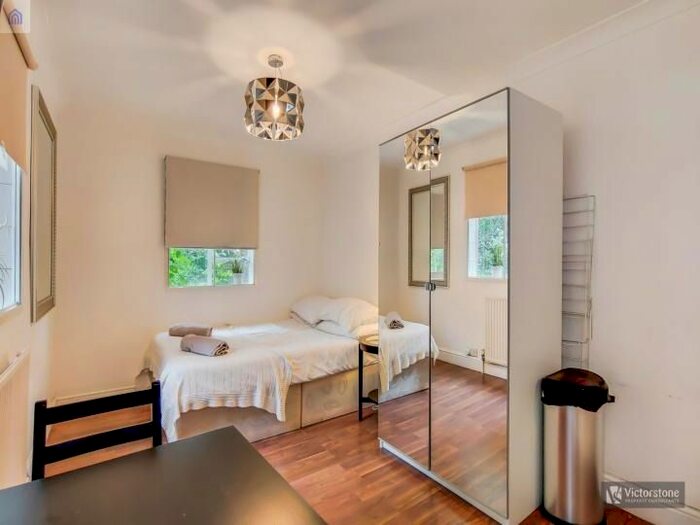 Studio To Rent In Oakley Square, Camden Town, London NW1