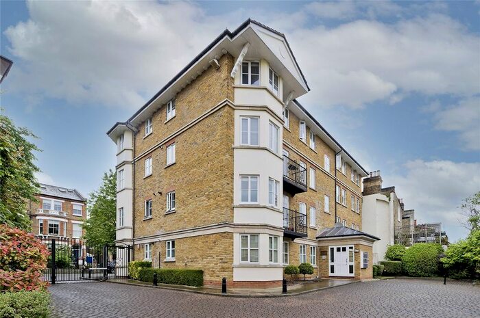 2 Bedroom Flat To Rent In Sycamore Mews, London, SW4