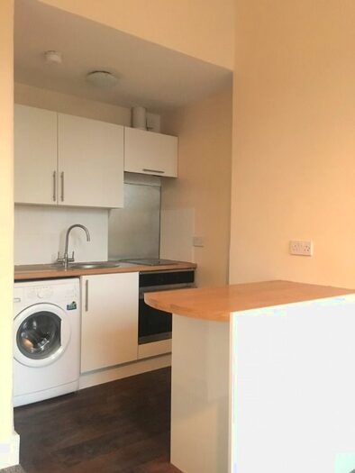 1 Bedroom Flat To Rent In Craig Road, Merrylee, Glasgow, G44