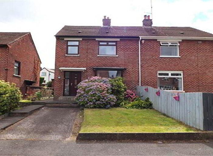 3 Bedroom Semi-Detached House For Sale In Lawnbrook Drive, Lisburn, BT27