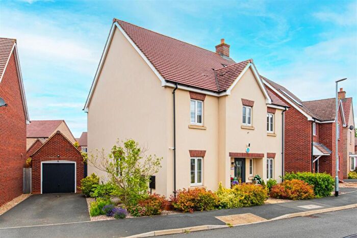 4 Bedroom Detached House For Sale In Cannock Crescent, Desborough, NN14