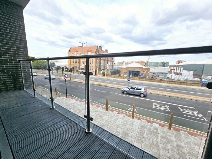 1 Bedroom Property To Rent In Woolwich Charlton Borders, SE7