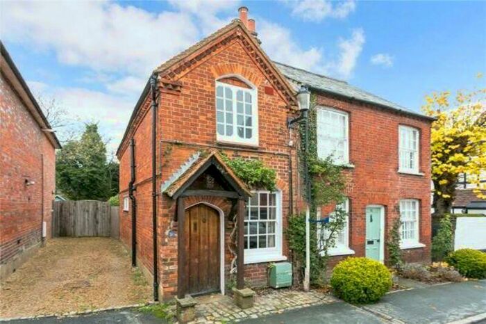 2 Bedroom Semi-Detached House To Rent In Church Street, Great Missenden, HP16