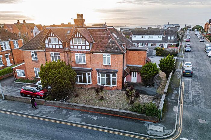 1 Bedroom Flat For Sale In Berrow Road, Burnham-On-Sea, TA8