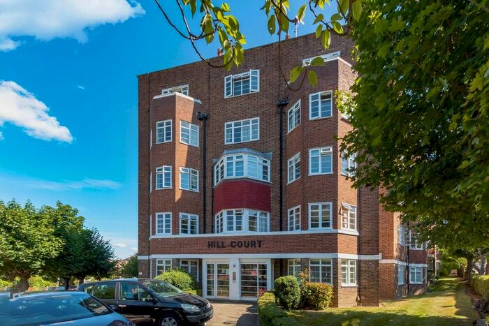 3 Bedroom Flat To Rent In St. Marks Hill, Surbiton, KT6