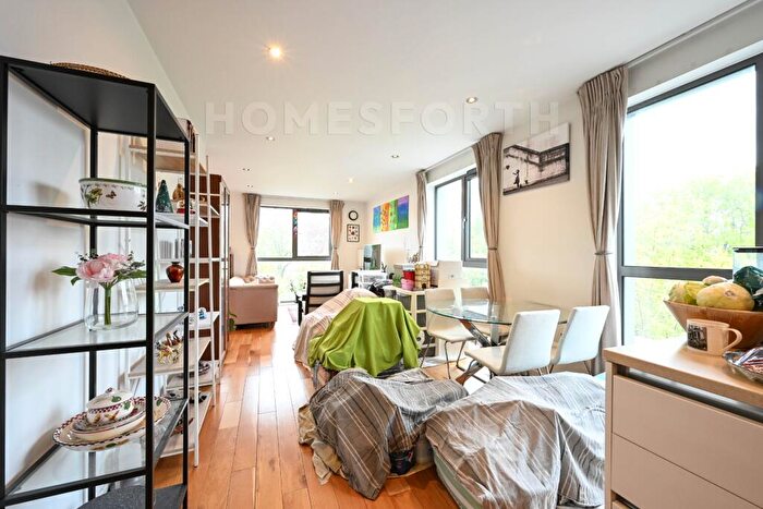 2 Bedroom Apartment For Sale In The Cascades Apartments, Finchley Road, London, NW3