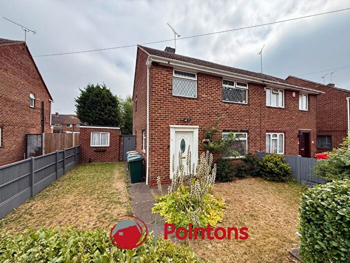 3 Bedroom Semi-Detached House For Sale In Proffitt Avenue, Courthouse Green, Coventry, CV6