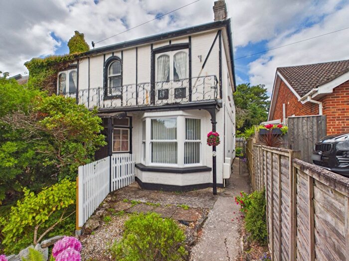 2 Bedroom Flat For Sale In Preston Down Road, Preston, Paignton, TQ3