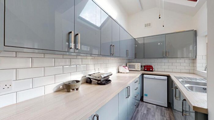 8 Bedroom House To Rent In - Clementson Road, Crookes, S10