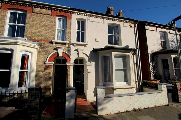 4 Bedroom End Of Terrace House To Rent In Howbury Street, Bedford, MK40