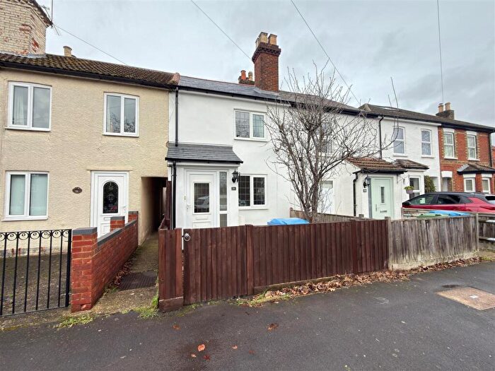2 Bedroom Terraced House To Rent In Reading Road, Farnborough, GU14