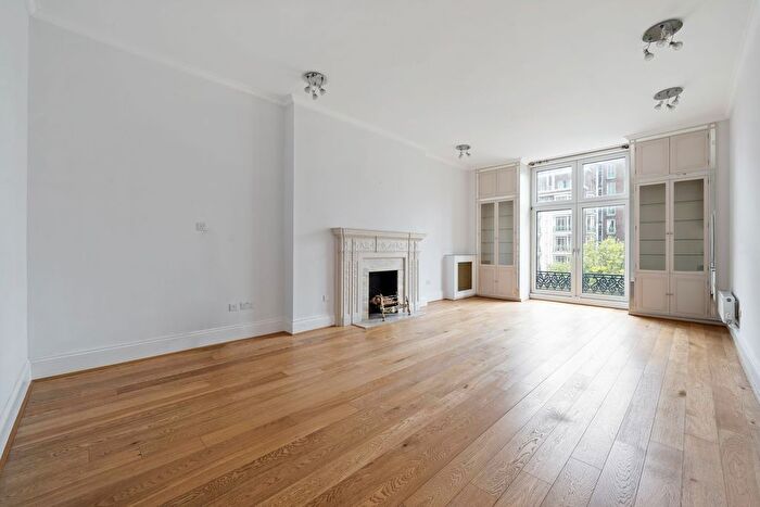 4 Bedroom Flat To Rent In Bickenhall Street, London, W1U
