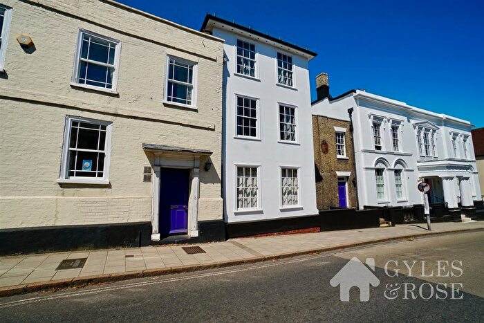 2 Bedroom Flat For Sale In East Hill, Colchester, CO1