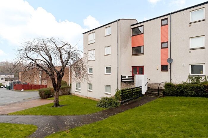 3 Bedroom Flat For Sale In / Bughtlin Green, Edinburgh, EH12