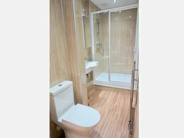 1 Bedroom Flat To Rent In West Park Place, Haymarket, Edinburgh, EH11