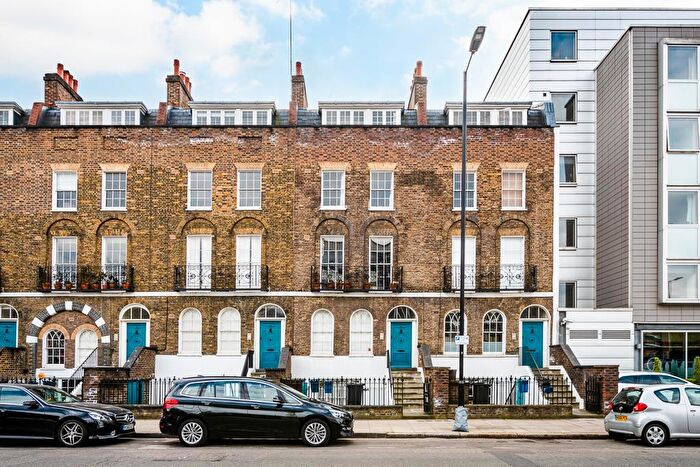 2 Bedroom Apartment To Rent In New North Road, Hoxton, N1