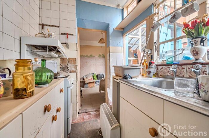 3 Bedroom Terraced House For Sale In Greys Hill, Henley-on-Thames, Oxfordshire, RG9