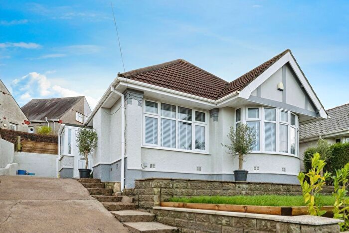 2 Bedroom Bungalow For Sale In Gwynedd Avenue, Swansea, West Glamorgan, SA2