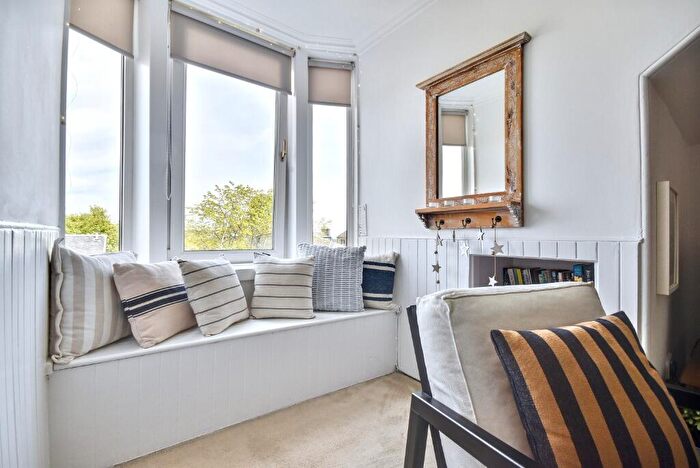 2 Bedroom Flat For Sale In Finnart Street, Inverclyde, Greenock, PA16