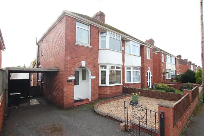 3 Bedroom Semi-Detached House For Sale In Summerway, Exeter, EX4