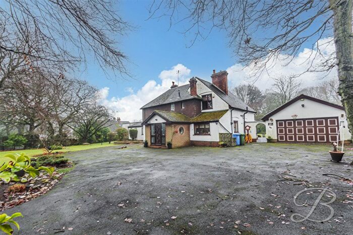 4 Bedroom Detached House For Sale In Eakring Road, Mansfield, NG18