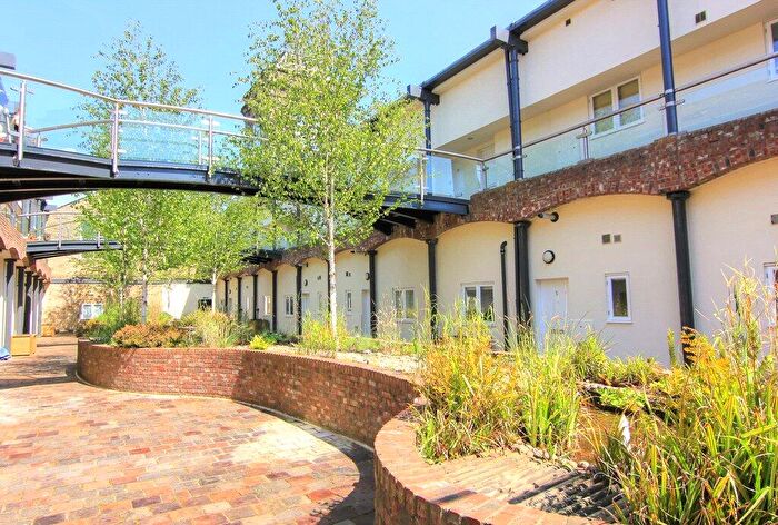 1 Bedroom Apartment For Sale In Carleton Mill, Carleton, BD23