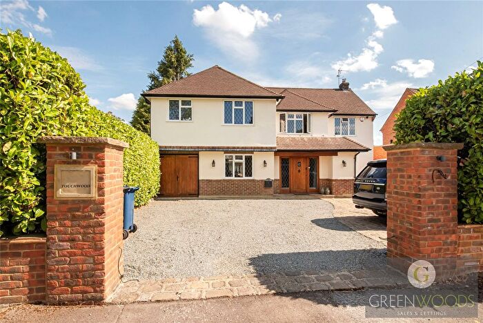 5 Bedroom Detached House To Rent In Garners Close, Gerrads Cross, SL9