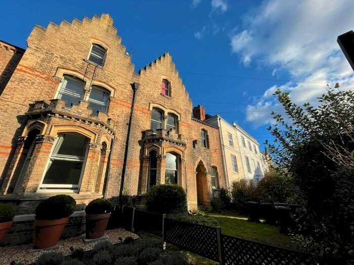 1 Bedroom Terraced House To Rent In St Davids Hill, Exeter, EX4