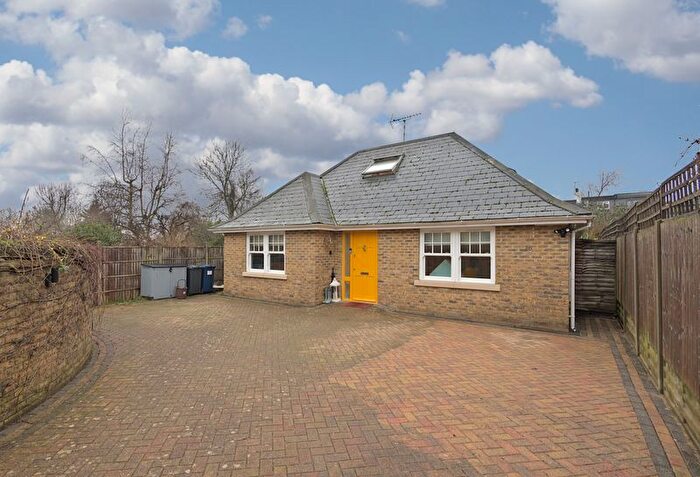 4 Bedroom Detached Bungalow For Sale In Sebright Road, Barnet, EN5