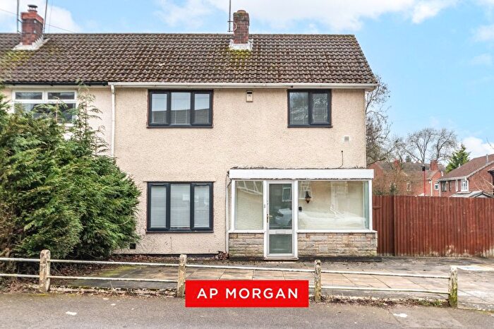 3 Bedroom End Of Terrace House To Rent In Newman Way, Rednal, Birmingham, West Midlands, B45