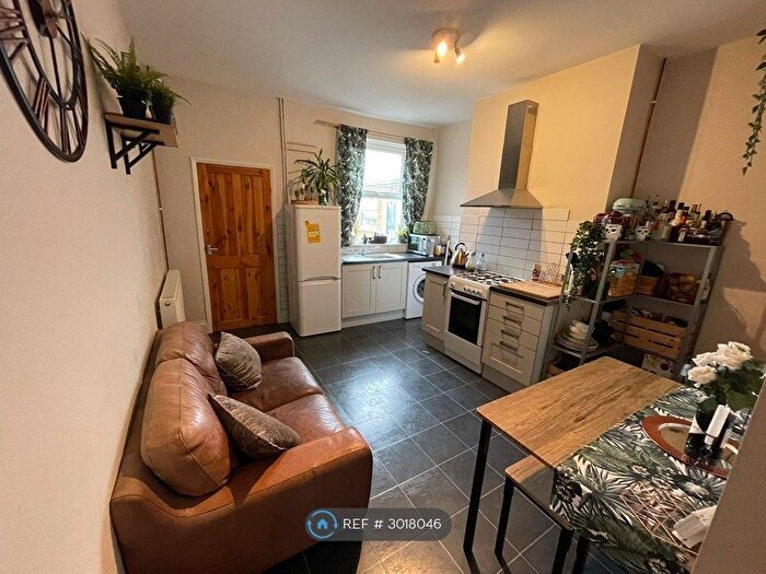 2 Bedroom Terraced House To Rent In Windmill Lane, Nottingham, NG3