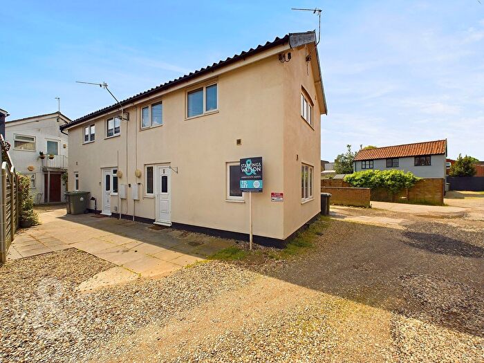 2 Bedroom End Of Terrace House To Rent In The Drift, Attleborough, Norfolk, NR17