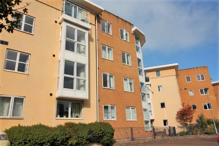 2 Bedroom Flat To Rent In St. Davids Hill, Exeter, EX4