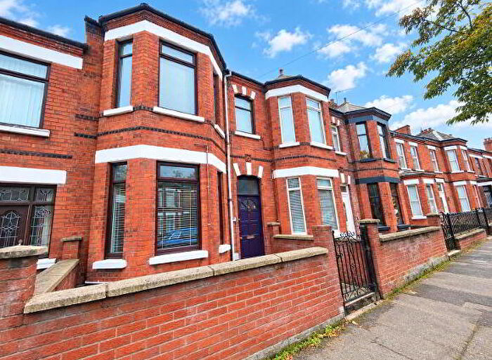 3 Bedroom Terrace House For Sale In Ballygomartin Road, Belfast, BT13