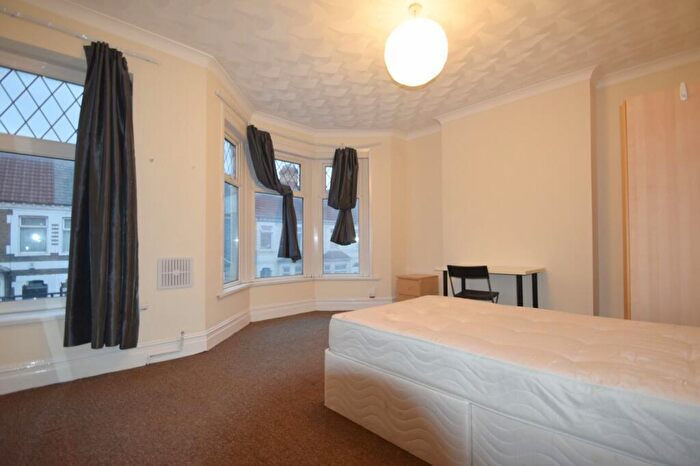 6 Bedroom House To Rent In MacKintosh Place, Roath, CF24