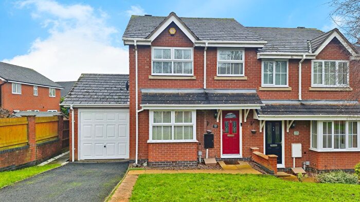 3 Bedroom Semi Detached House For Sale In Woodside Road, Telford, TF1