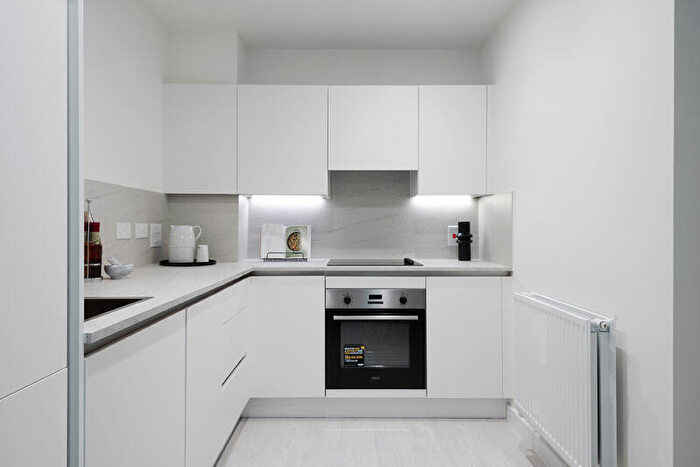 1 Bedroom Flat To Rent In Hendon Waterside, London, NW9