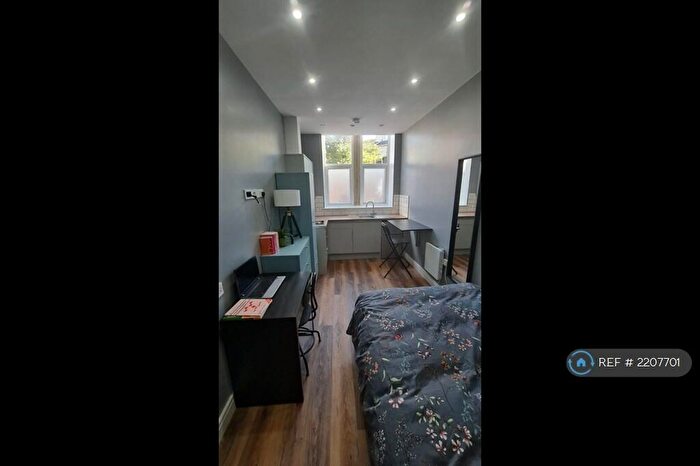 Studio To Rent In Portland Street, Huddersfield, HD1