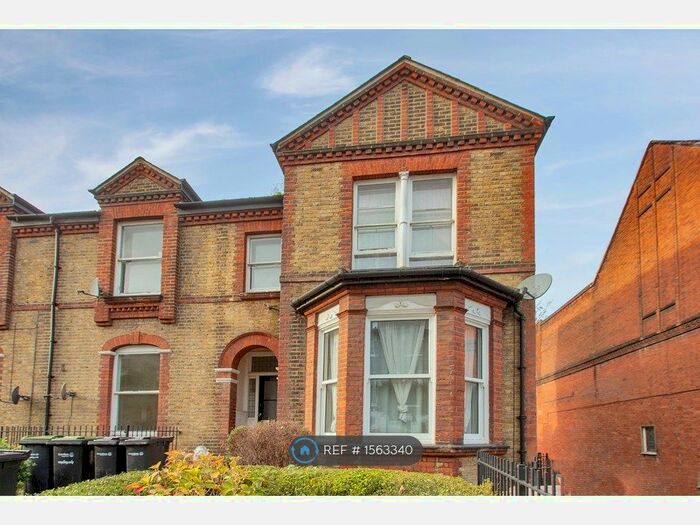 2 Bedroom Flat To Rent In Windmill Street, Gravesend, DA12