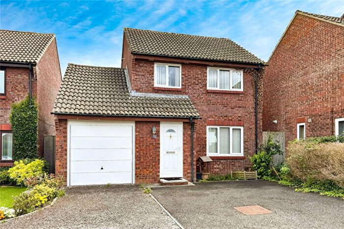 3 Bedroom Detached House For Sale In Arundell Close, Westbury, BA13