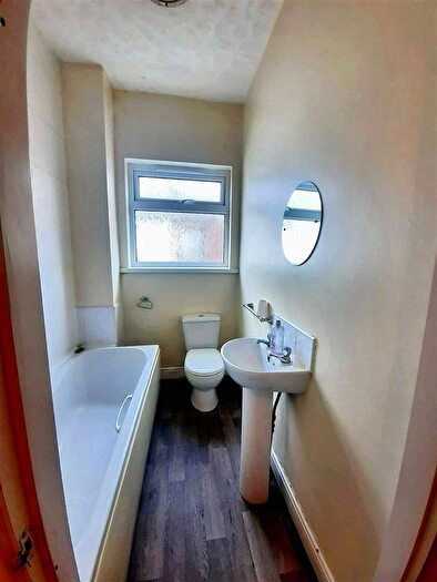 2 Bedroom End Of Terrace House To Rent In Bakewell Street, Gorton, Manchester, M18