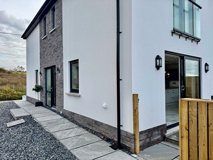 5 Bedroom Detached House For Sale In Heol Ddu, Ammanford, SA18