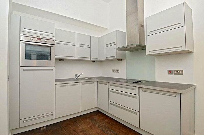 2 Bedroom Flat To Rent In Wentworth Street, Wentworth Street, E1