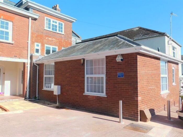 1 Bedroom Flat To Rent In St. Andrews Drive, Charmouth, Bridport, DT6